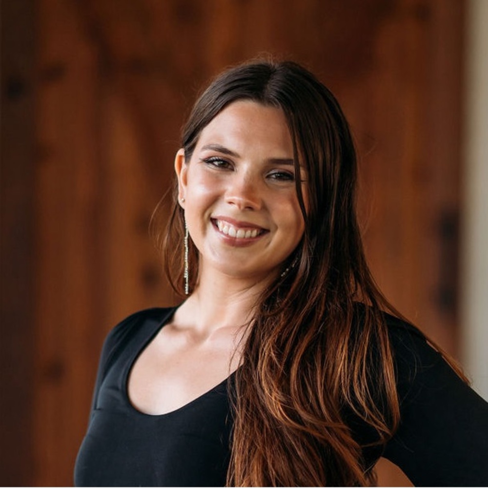 Meet your Posher, Liana